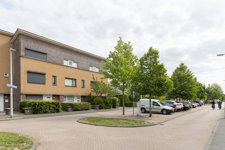 Photo 39 of Tweede Westerparklaan 153