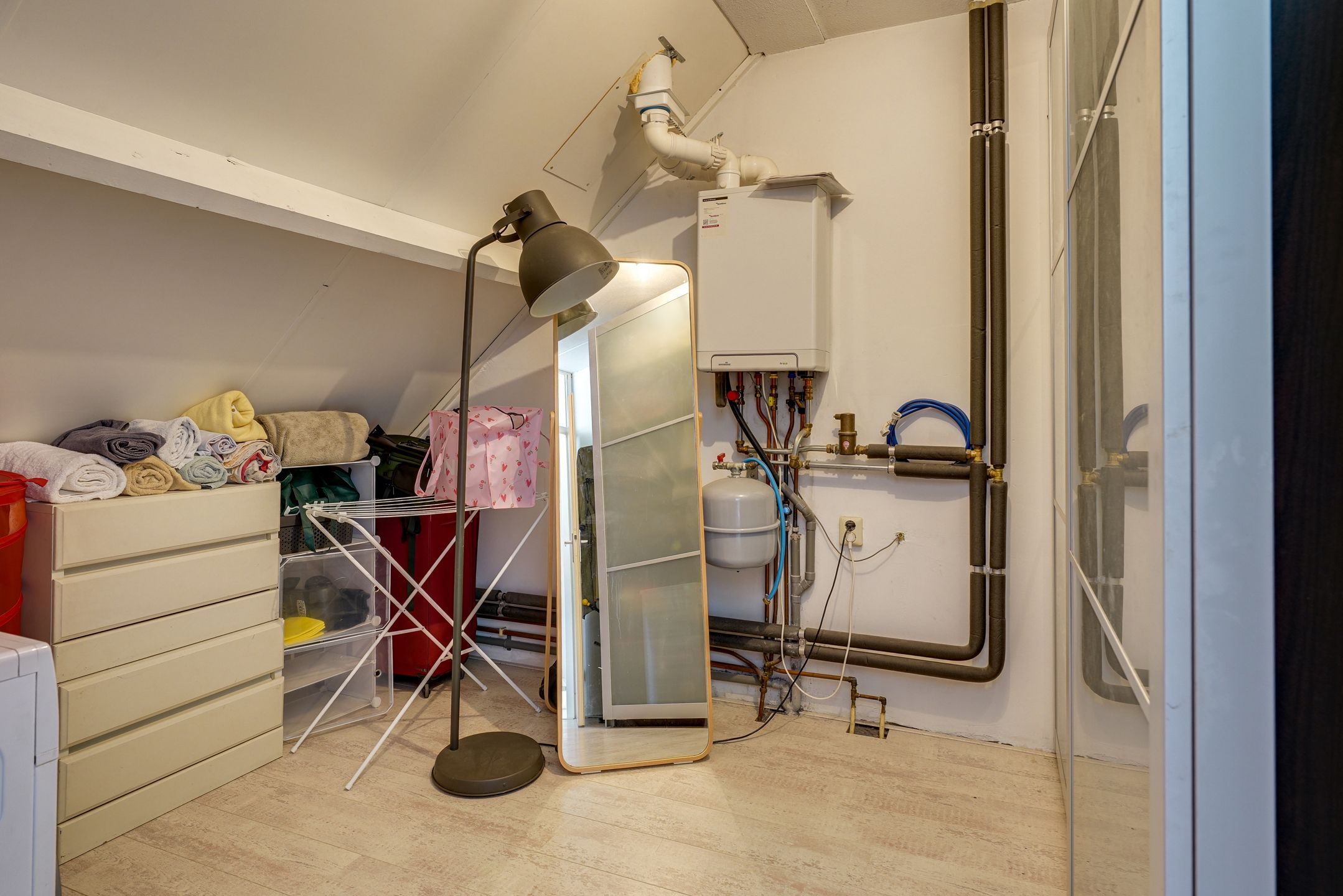 Photo 18 of Leostraat 84