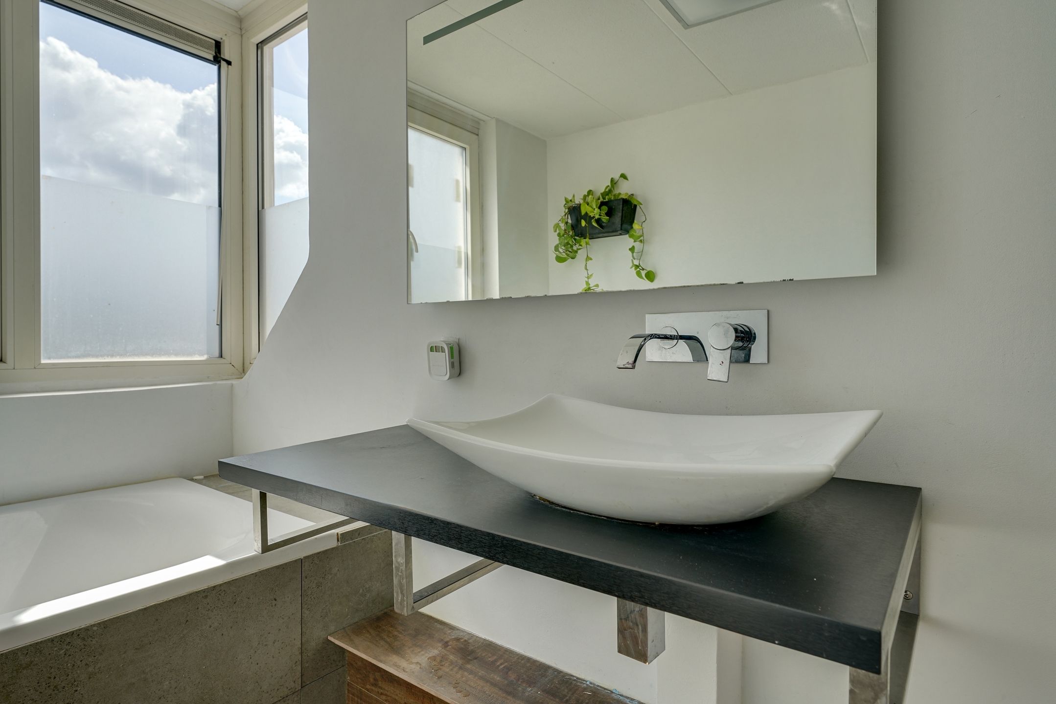 Photo 21 of Leostraat 84