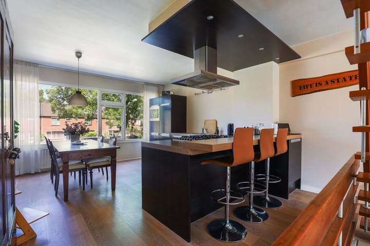 Photo 9 of Kamillestraat 9