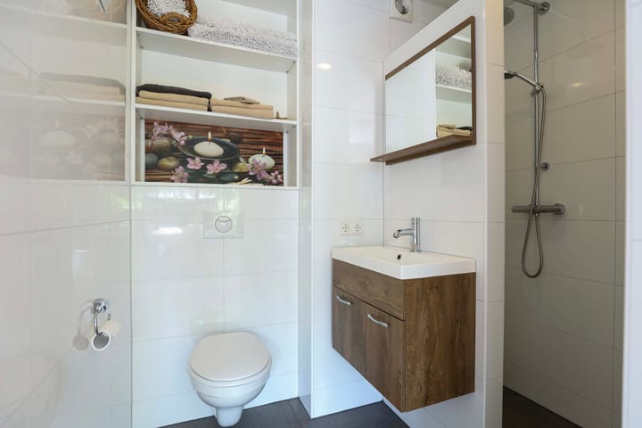 Photo 25 of Kamillestraat 9