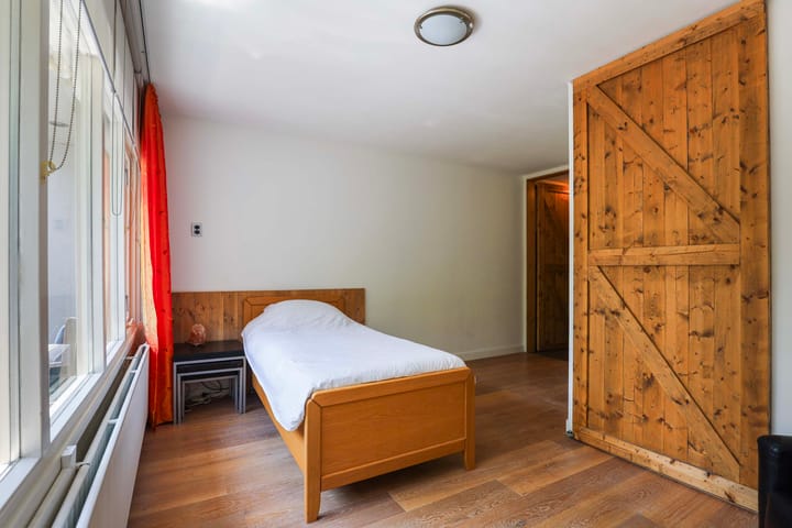 Photo 27 of Kamillestraat 9