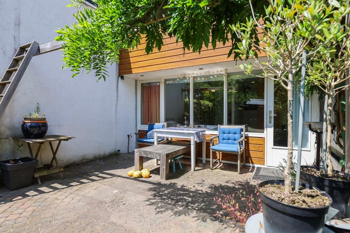 Photo 31 of Kamillestraat 9