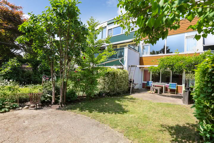 Photo 32 of Kamillestraat 9