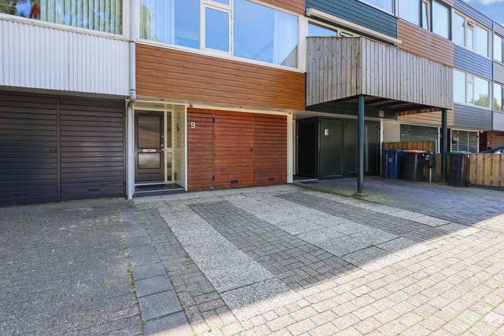 Photo 38 of Kamillestraat 9