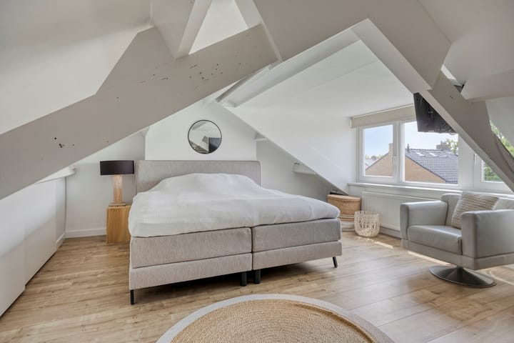 Foto 25 van Pieter Straatlaan 68