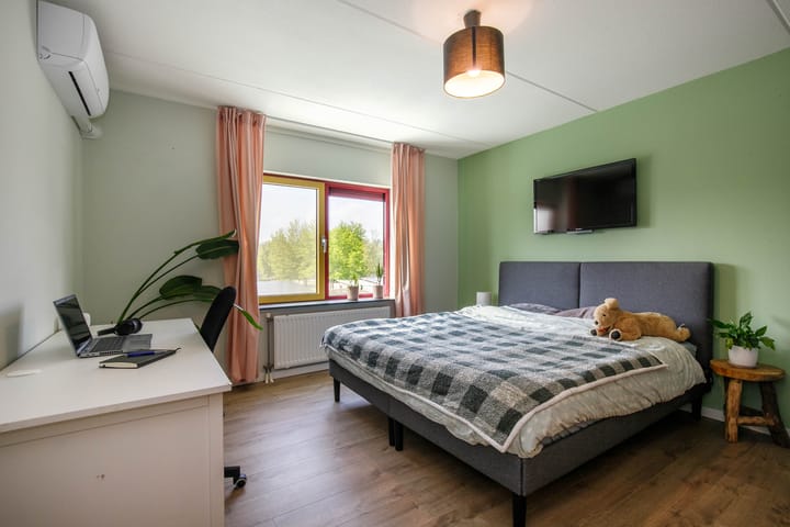 Foto 23 van Vrouwenmantel 73