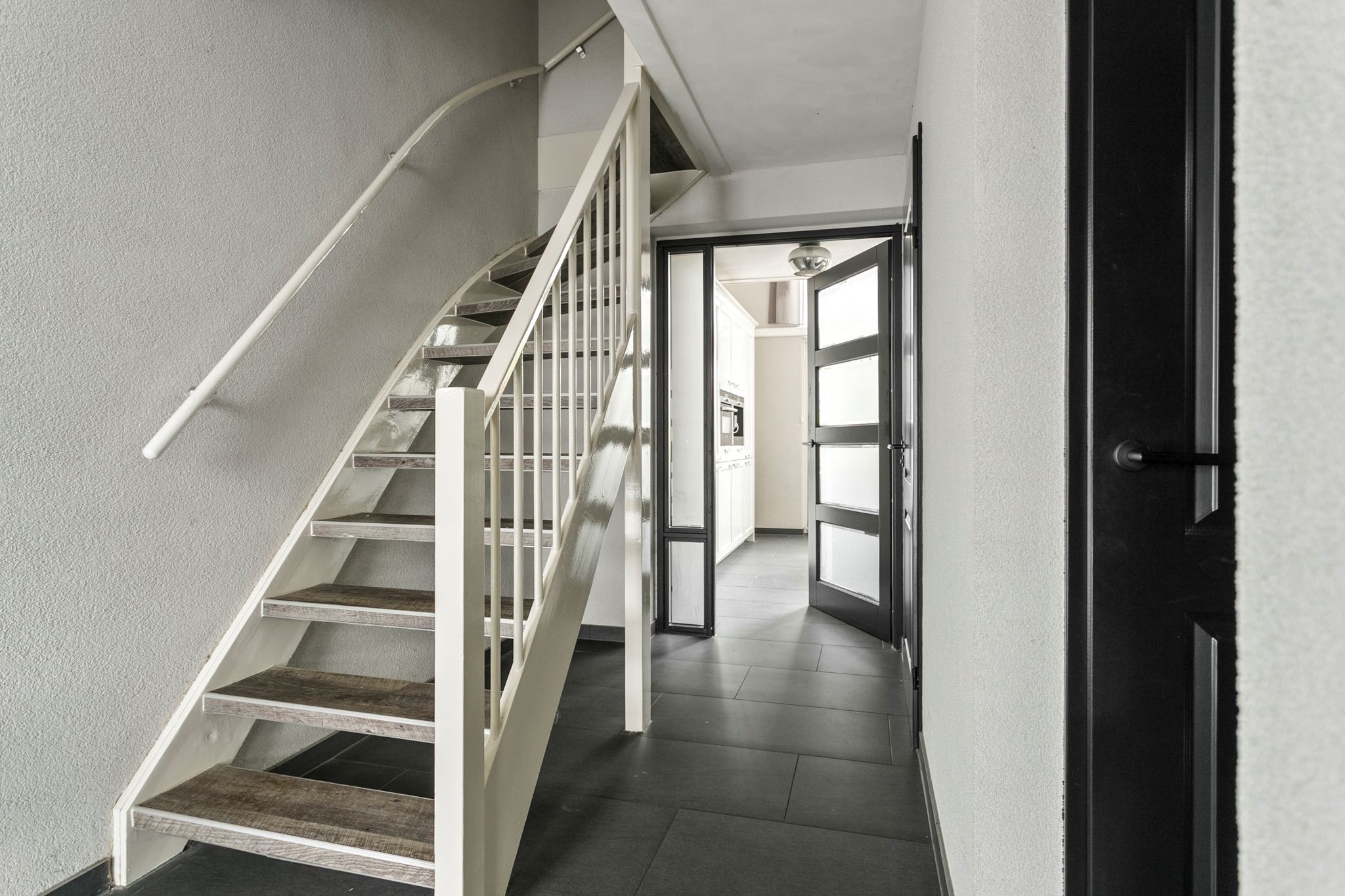 Photo 6 of Palissander 216