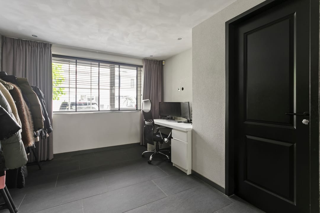 Photo 7 of Palissander 216