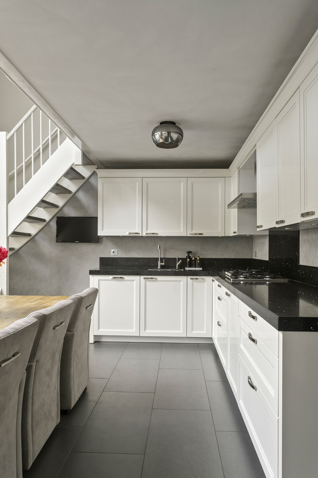 Photo 17 of Palissander 216