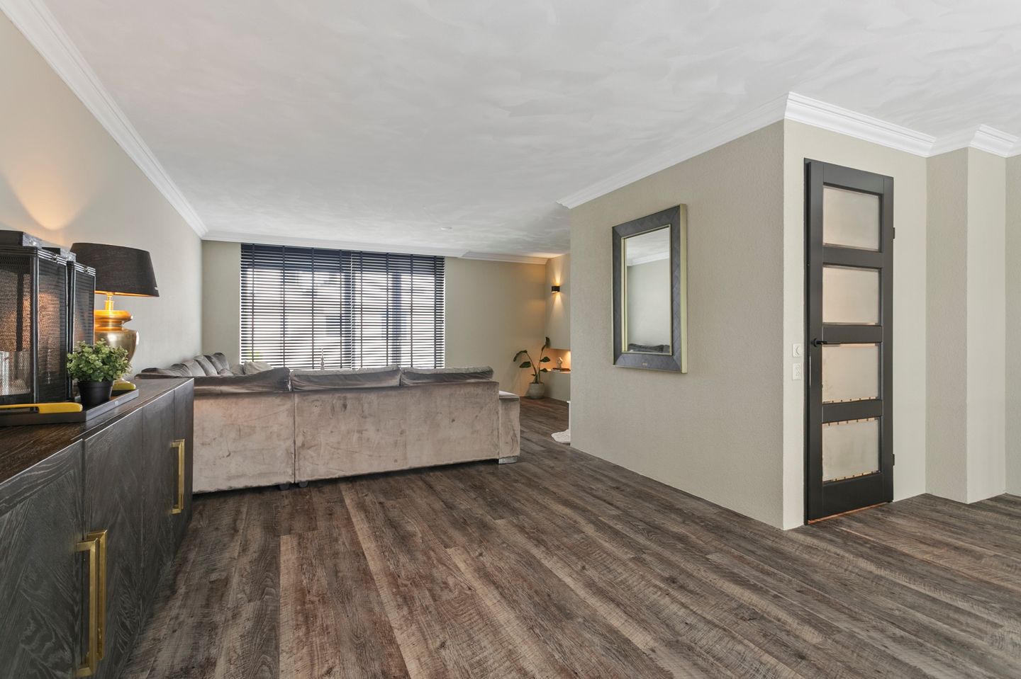 Photo 20 of Palissander 216