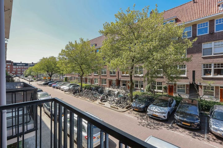 Photo 5 of Bonairestraat 28-1