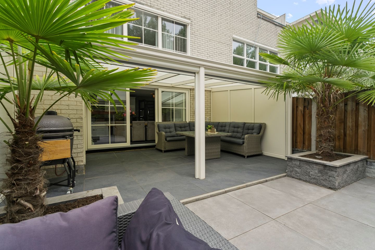 Photo 50 of Palissander 216