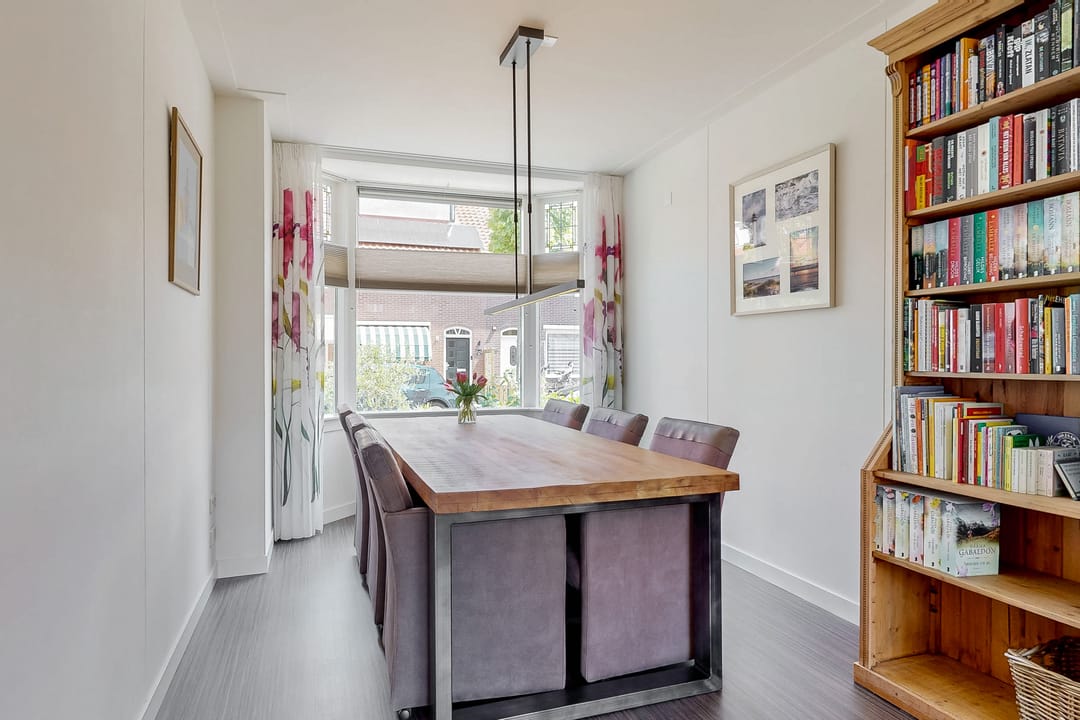 Photo 11 of Esdoornlaan 17