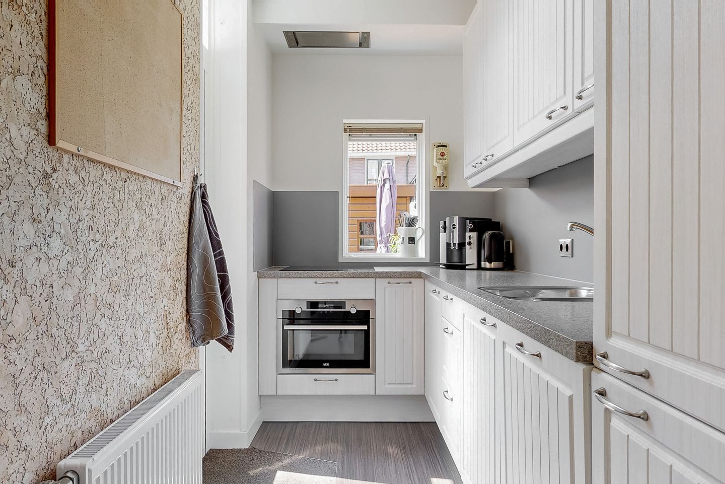 Photo 14 of Esdoornlaan 17