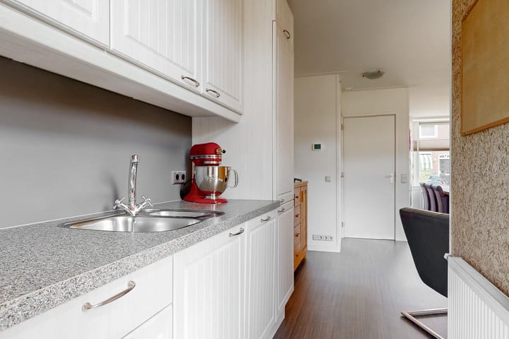 Photo 15 of Esdoornlaan 17