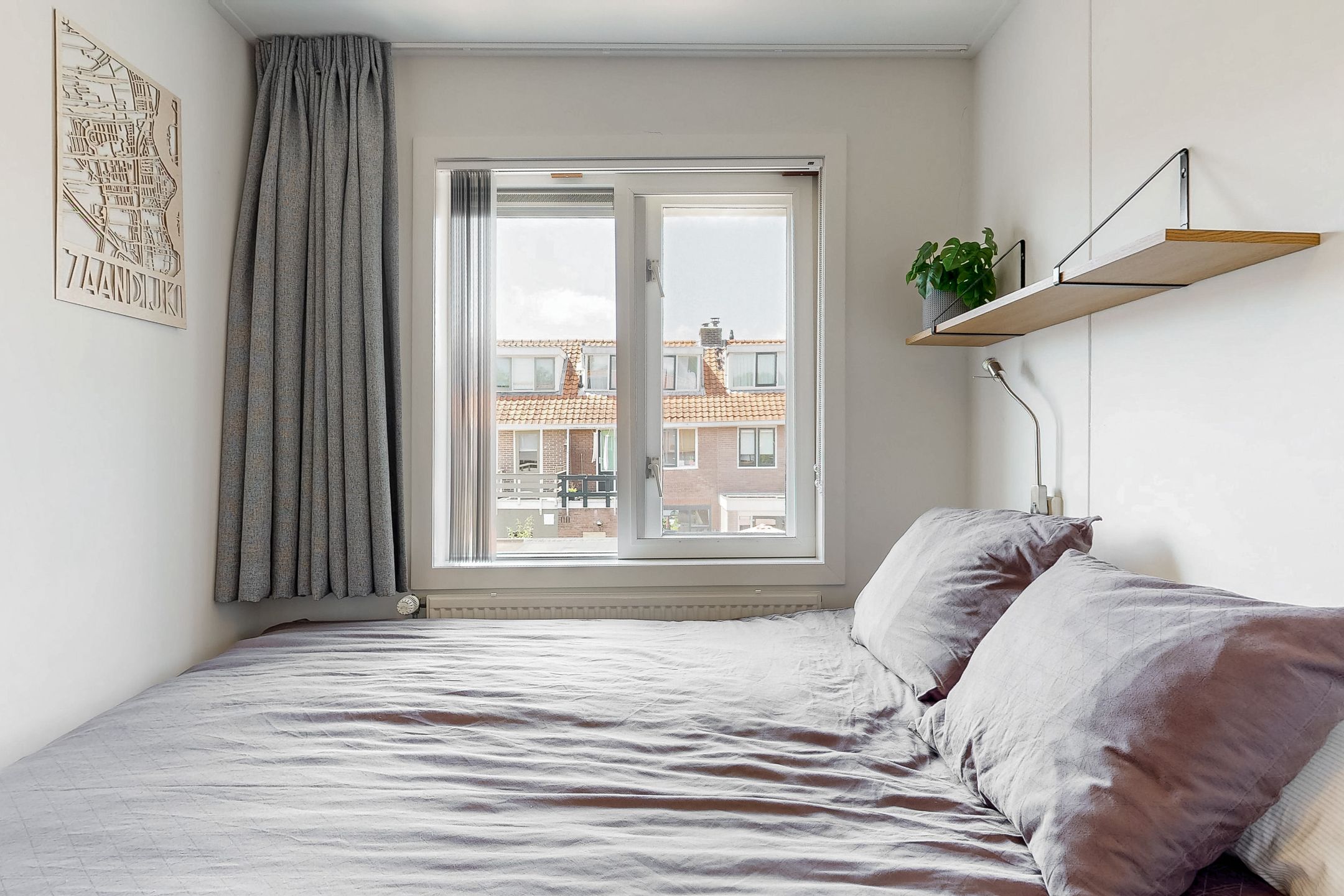 Photo 21 of Esdoornlaan 17