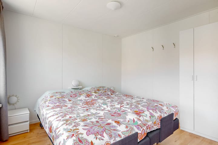 Photo 23 of Esdoornlaan 17