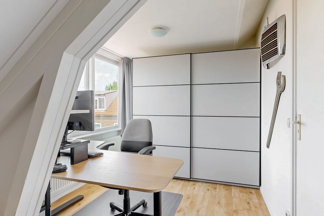 Photo 28 of Esdoornlaan 17