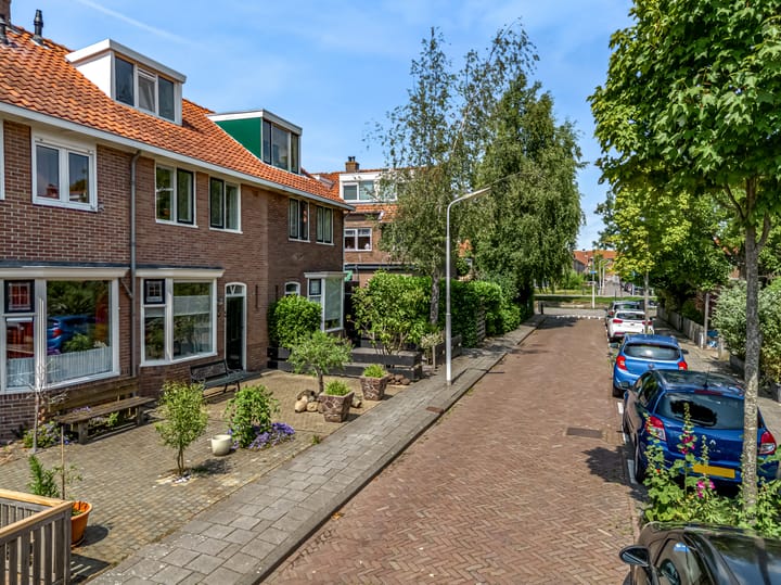 Photo 37 of Esdoornlaan 17