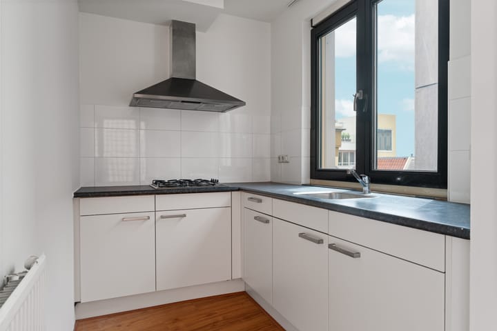 Foto 6 van Rijnstraat 56-12