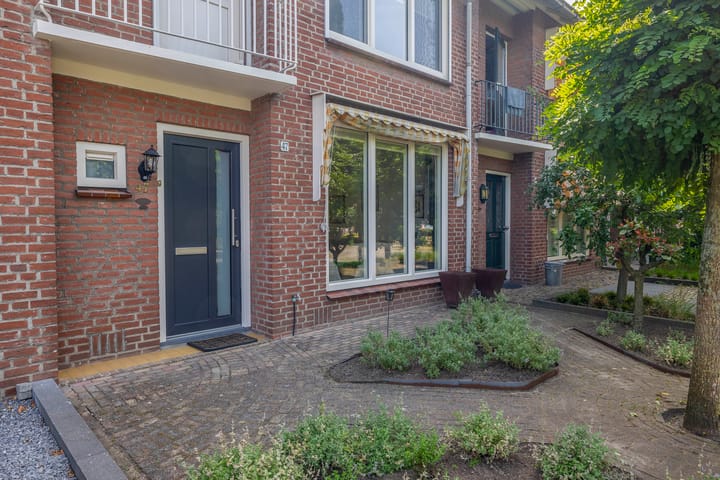 Foto 6 van Piet Soerplantsoen 47