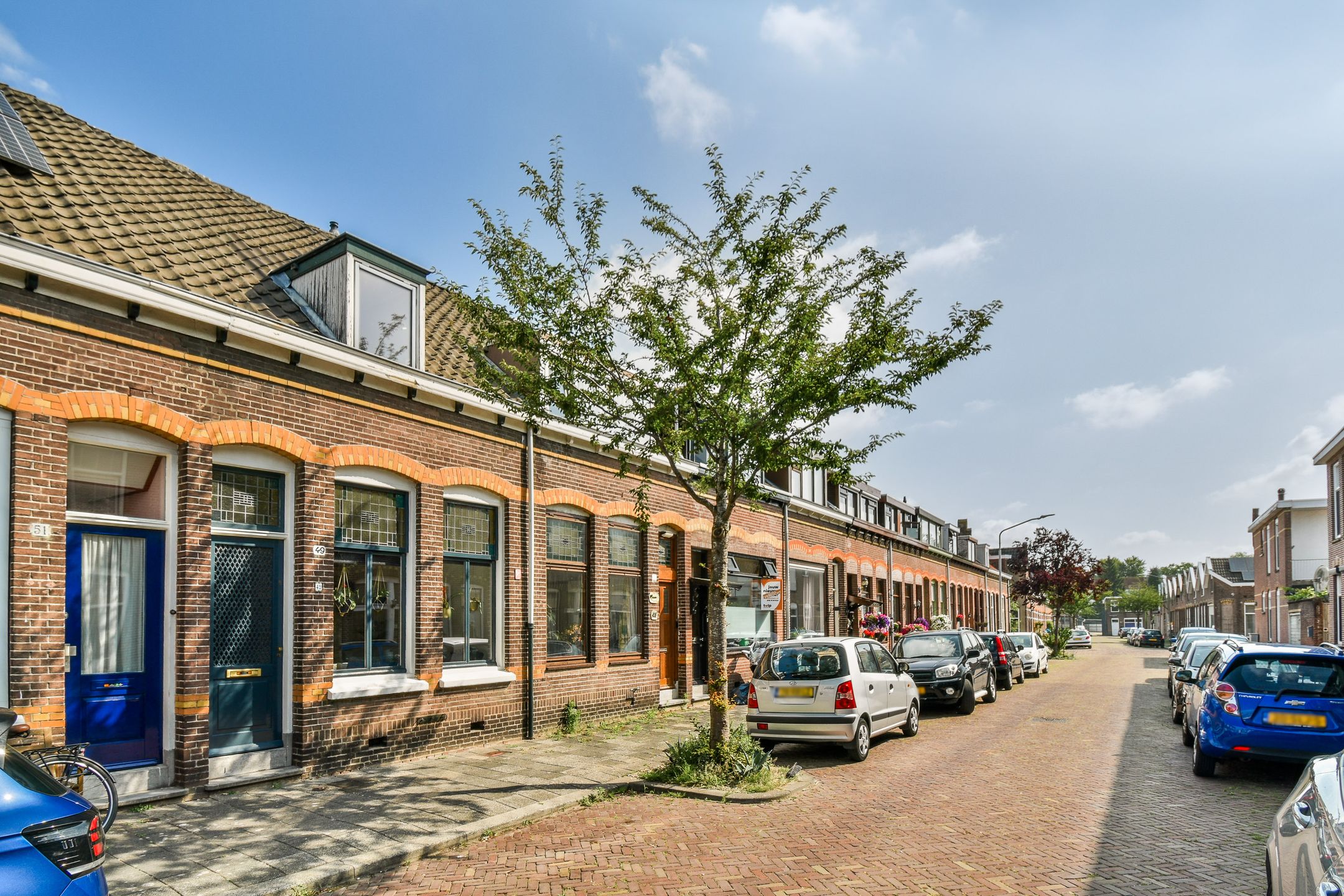 Photo 6 of Huygensstraat 49