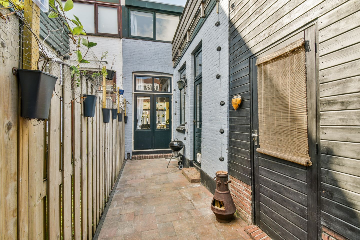 Photo 20 of Huygensstraat 49