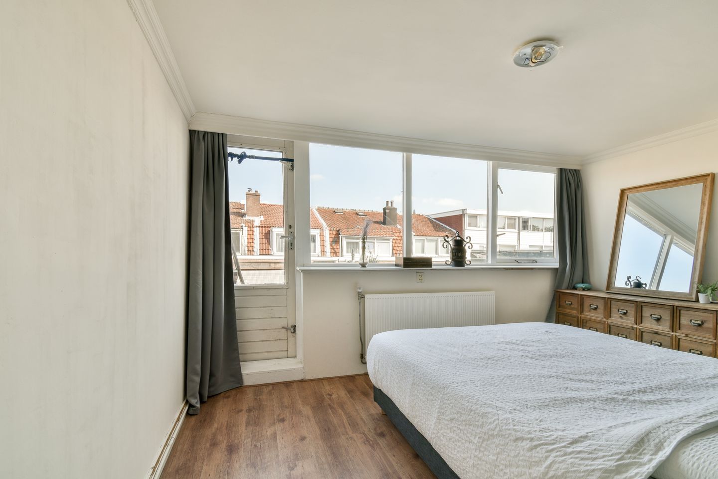 Photo 25 of Huygensstraat 49