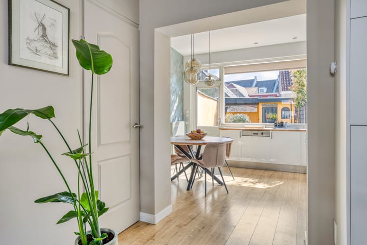 Foto 18 van Molenbergstraat 15