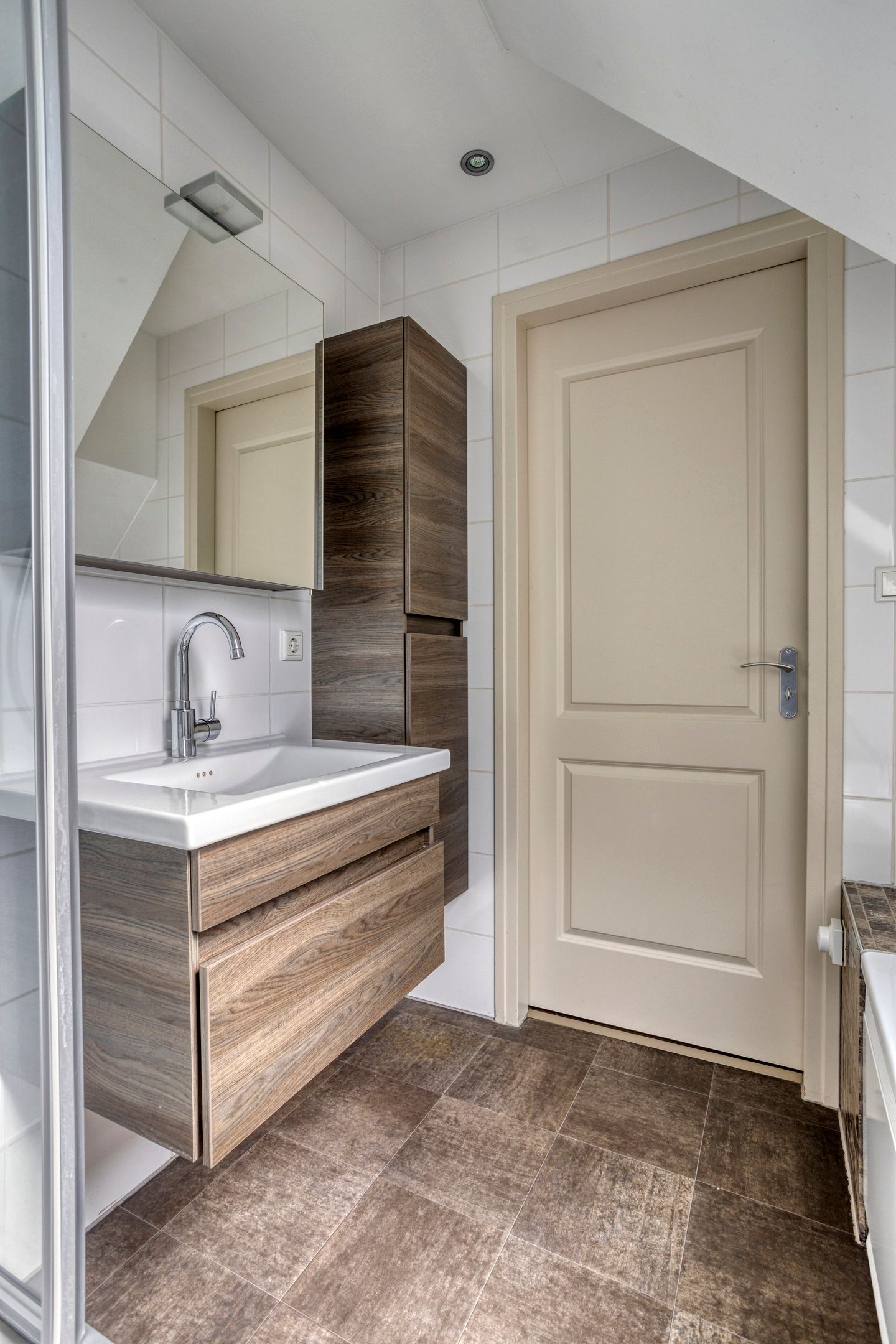 Foto 34 van Molenbergstraat 15