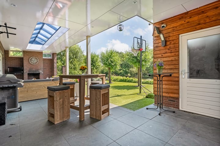 Photo 41 of Jan Benjaminsstraat 30