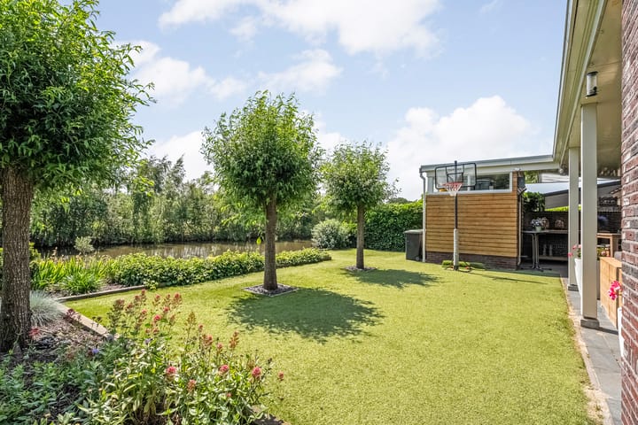 Photo 42 of Jan Benjaminsstraat 30