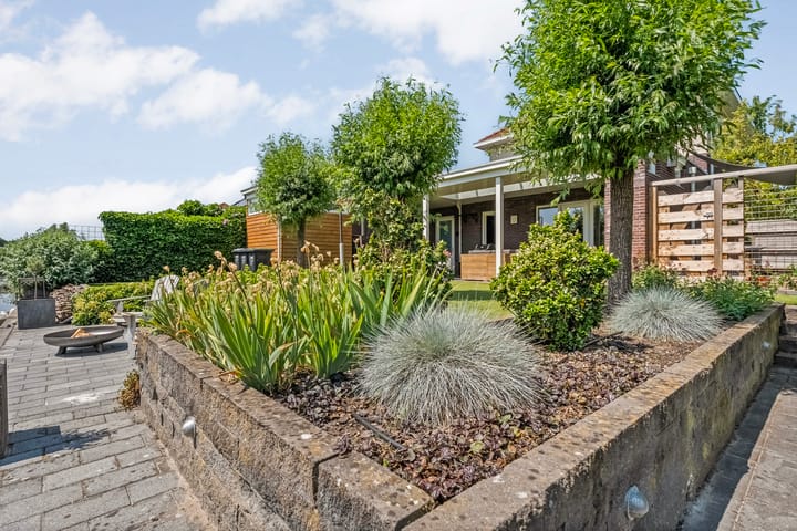 Photo 48 of Jan Benjaminsstraat 30