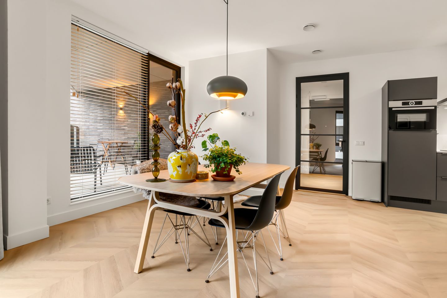 Photo 14 of Dudokstraat 84