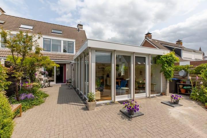 Foto 28 van Elstarstraat 57