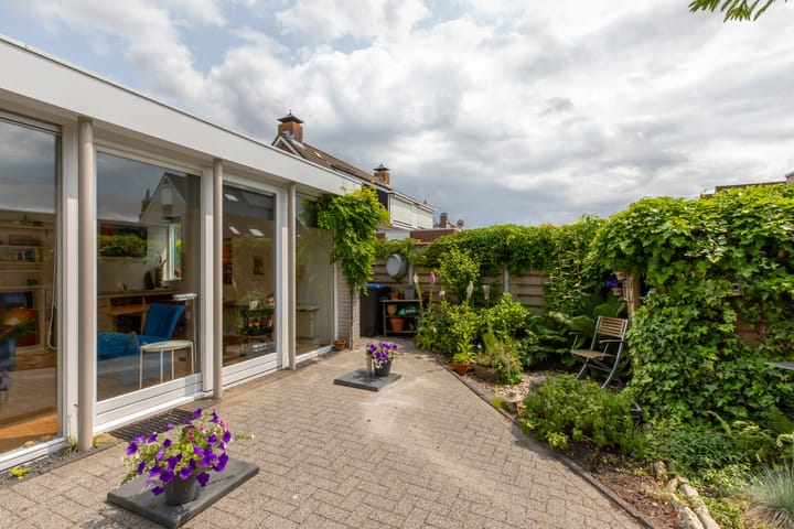 Foto 26 van Elstarstraat 57