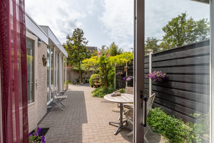 Foto 16 van Elstarstraat 57