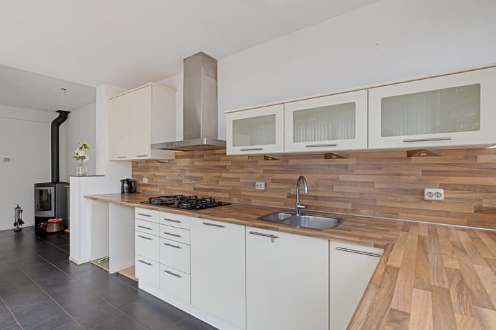 Foto 14 van Helmerdijk 49