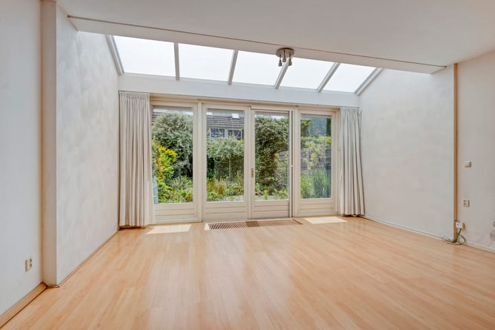 Foto 3 van Scorpius 9