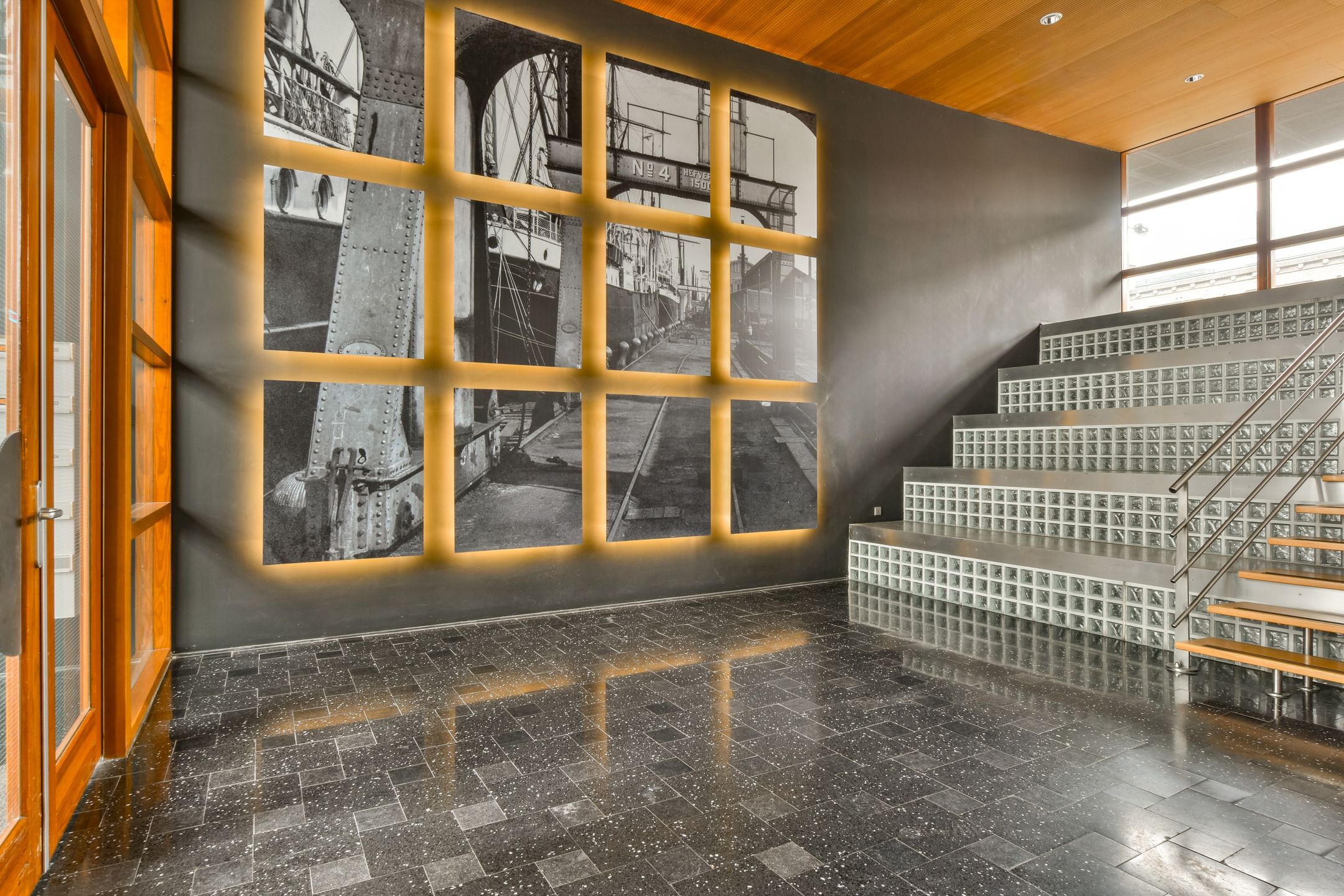 Foto 3 van Veemkade 1080