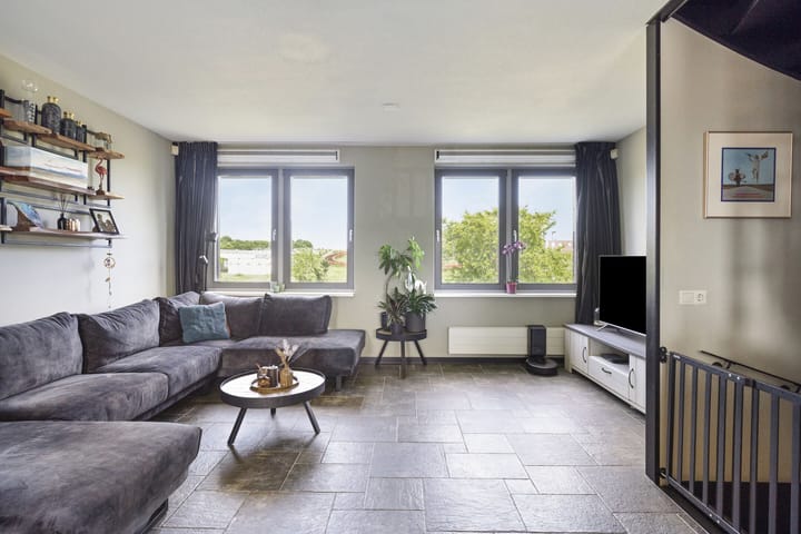 Photo 16 of Olijfhout 30