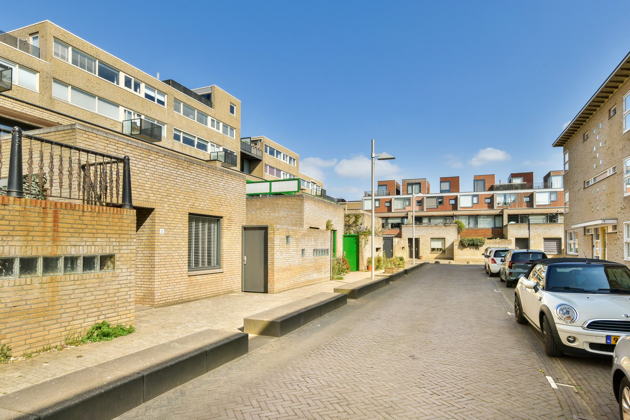 Foto 12 van Petrus de Blockstraat 5