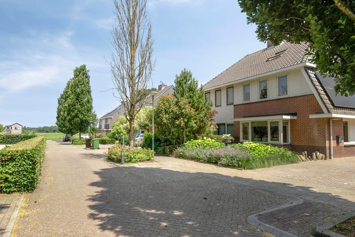 Foto 34 van de Hucht 5