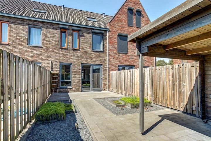 Foto 22 van Hendrik Potstraat 12