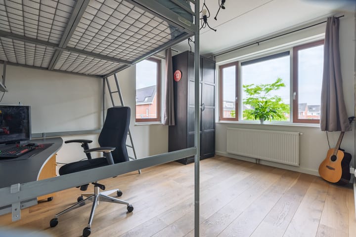 Foto 26 van Anton Geesinkstraat 13