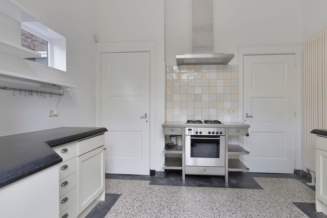 Photo 28 of Lasondersingel 82