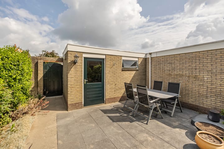 Foto 12 van Larikslaan 18