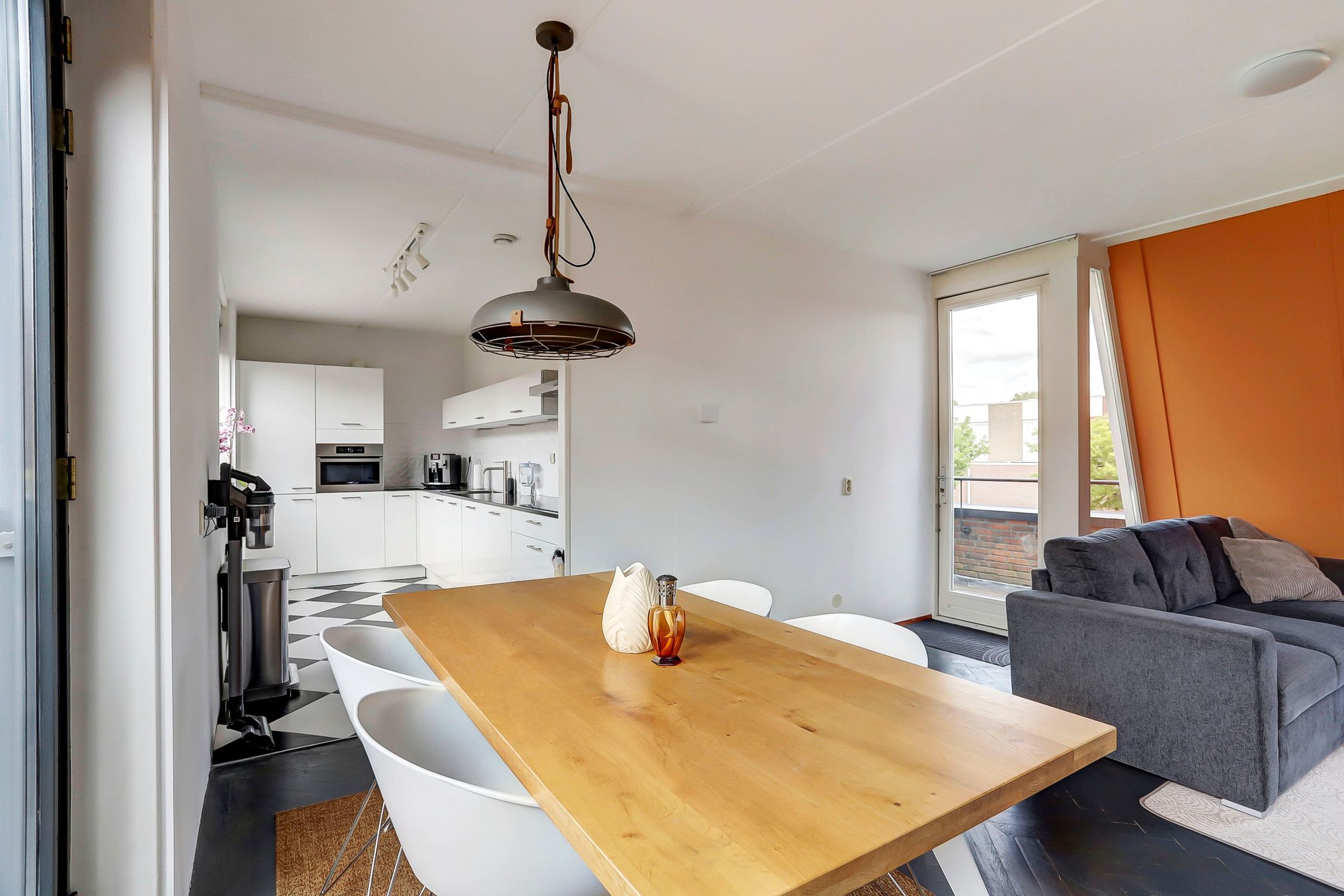 Photo 18 of Esdoornlaan 56