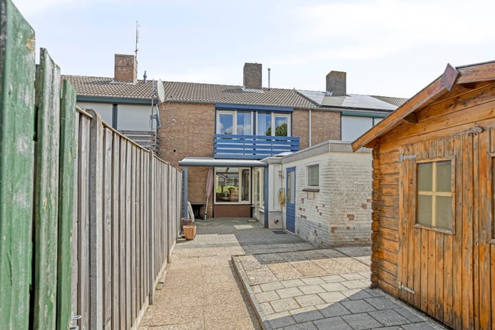 Photo 29 of Kapelaan Sourenstraat 13